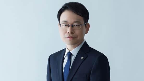 형사전문변호사, 급증하는 사이버명예훼손 대응 방법은?